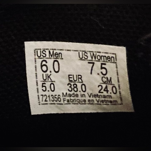 Black Widow Vans - Picture 11 of 11